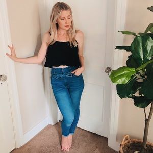 Black Loose Crop Top